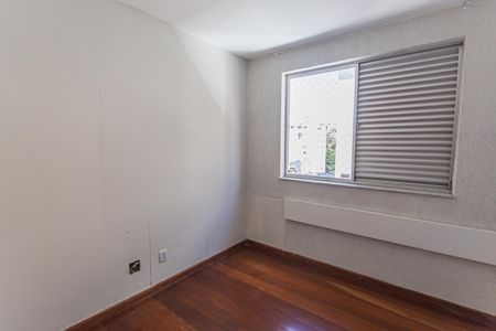 Apartamento para alugar com 100m², 3 quartos e 2 vagasQuarto 2