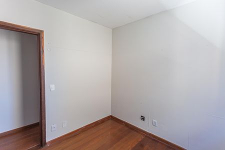 Apartamento para alugar com 100m², 3 quartos e 2 vagasQuarto 2