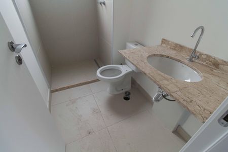 Apartamento à venda com 127m², 3 quartos e 2 vagasBanheiro da Suíte 2