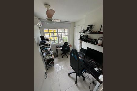 Casa à venda com 3 quartos, 108m² em Vargem Pequena, Rio de Janeiro