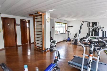 Apartamento para alugar com 150m², 4 quartos e 4 vagas Apartamento para alugar com 150m², 4 quartos e 4 vagasÁrea comum - Academia