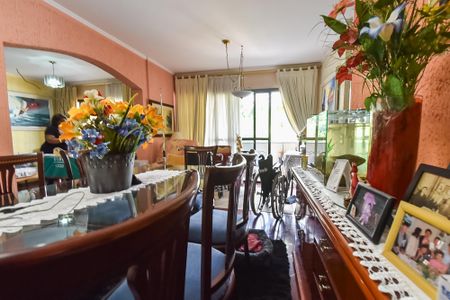 Apartamento para alugar com 150m², 4 quartos e 4 vagas Apartamento para alugar com 150m², 4 quartos e 4 vagasSala de jantar