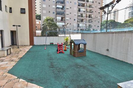 Apartamento para alugar com 150m², 4 quartos e 4 vagas Apartamento para alugar com 150m², 4 quartos e 4 vagasÁrea comum - Playground