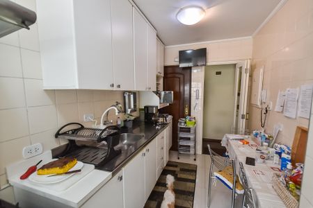 Apartamento para alugar com 150m², 4 quartos e 4 vagas Apartamento para alugar com 150m², 4 quartos e 4 vagasCozinha