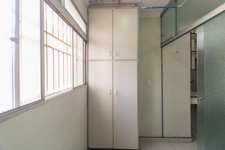 Apartamento à venda com 73m², 3 quartos e 1 vagaÁrea de Serviço 