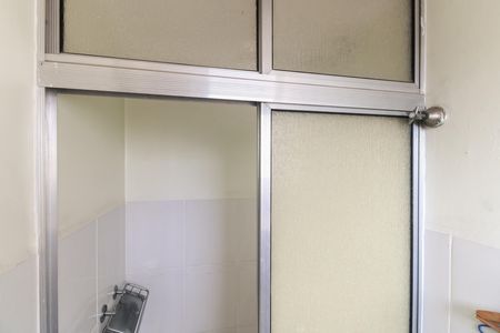 Apartamento à venda com 73m², 3 quartos e 1 vagaÁrea de Serviço - Banheiro de Serviço 