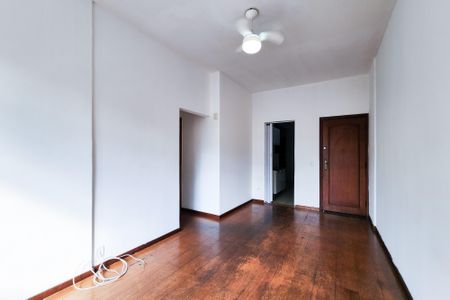 Apartamento à venda com 60m², 2 quartos e 1 vagaSala 