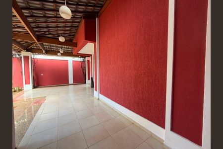 Casa à venda com 259m², 5 quartos e 2 vagas