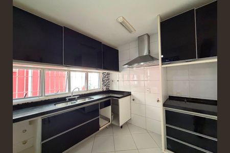 Casa à venda com 259m², 5 quartos e 2 vagas