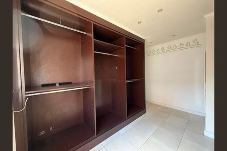 Casa à venda com 259m², 5 quartos e 2 vagas