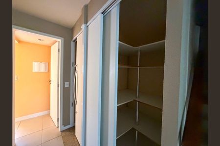 Casa à venda com 259m², 5 quartos e 2 vagas