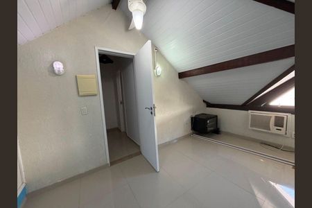 Casa à venda com 259m², 5 quartos e 2 vagas
