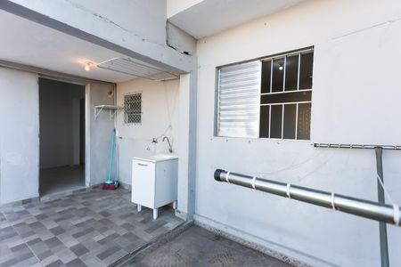 Casa para alugar com 63m², 2 quartos e sem vagaÁrea de Serviço - quintal 