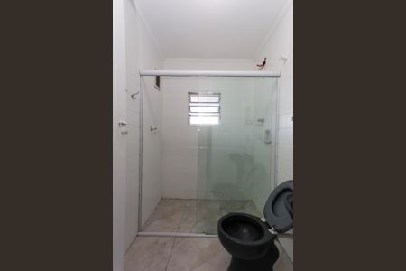 Banheiro de casa para alugar com 2 quartos, 63m² em Jardim Boa Vista (zona Oeste), São Paulo
