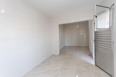 Casa para alugar com 63m², 2 quartos e sem vagacozinha 