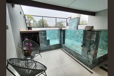 Casa à venda com 300m², 3 quartos e 5 vagas