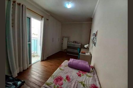 Casa à venda com 3 quartos, 190m² em Vila Linda, Santo André