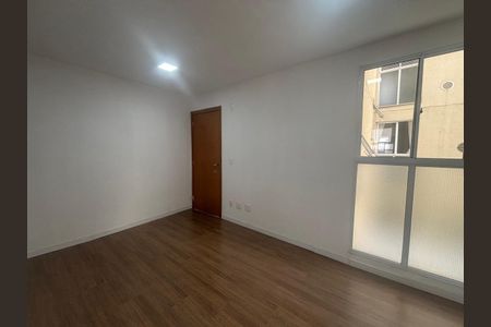 Apartamento à venda com 2 quartos, 40m² em Santos Dumont, São Leopoldo