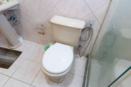 Casa para alugar com 550m², 7 quartos e 3 vagasBanheiro do Quarto 2