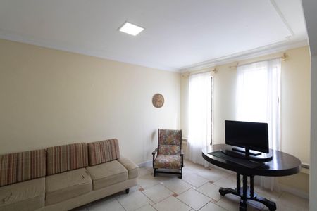 Casa para alugar com 550m², 7 quartos e 3 vagasSala