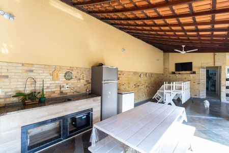 Casa para alugar com 550m², 7 quartos e 3 vagasÁrea externa