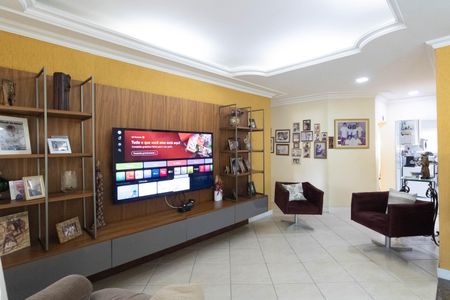 Sala de casa para alugar com 7 quartos, 550m² em Campo Grande, Rio de Janeiro