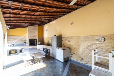 Casa para alugar com 550m², 7 quartos e 3 vagasÁrea externa