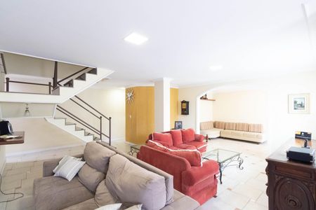 Sala de casa para alugar com 7 quartos, 550m² em Campo Grande, Rio de Janeiro