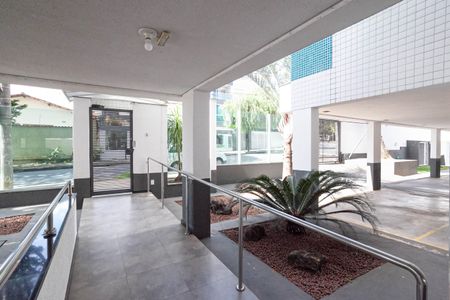 Apartamento para alugar com 160m², 3 quartos e 2 vagasEntrada