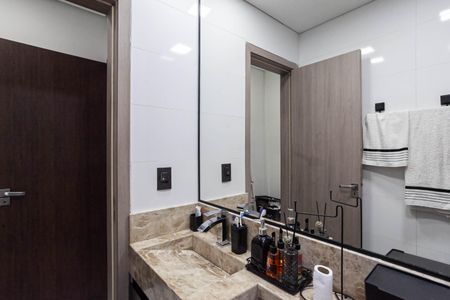 Apartamento para alugar com 160m², 3 quartos e 2 vagasBanheiro social 