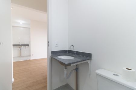 Apartamento à venda com 42m², 2 quartos e 1 vaga Apartamento à venda com 42m², 2 quartos e 1 vagaBanheiro