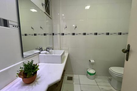 Apartamento à venda com 73m², 2 quartos e 1 vaga Apartamento à venda com 73m², 2 quartos e 1 vagaBanheiro 2