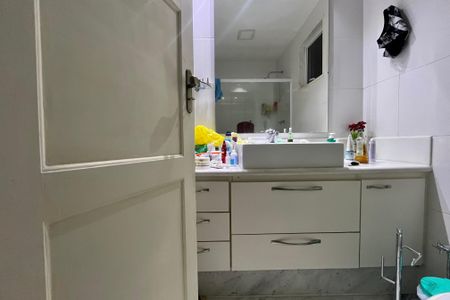 Apartamento à venda com 73m², 2 quartos e 1 vaga Apartamento à venda com 73m², 2 quartos e 1 vagaBanheiro 1