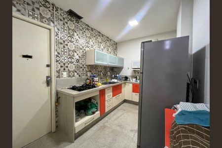 Apartamento à venda com 73m², 2 quartos e 1 vaga Apartamento à venda com 73m², 2 quartos e 1 vagaCozinh