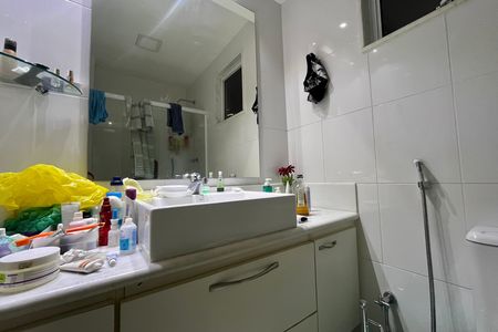 Apartamento à venda com 73m², 2 quartos e 1 vaga Apartamento à venda com 73m², 2 quartos e 1 vagaBanheiro 1
