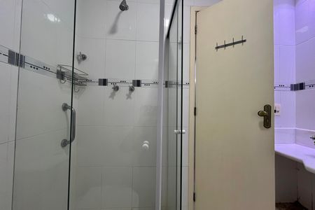 Apartamento à venda com 73m², 2 quartos e 1 vaga Apartamento à venda com 73m², 2 quartos e 1 vagaBanheiro 2