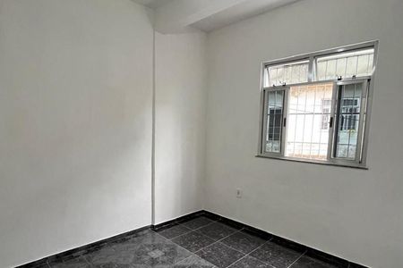 Quarto de casa para alugar com 2 quartos, 101m² em Vila Amelia, Duque de Caxias