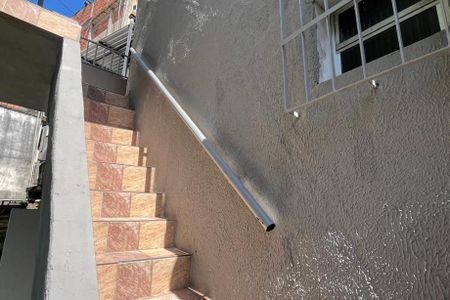 Quintal de casa para alugar com 2 quartos, 101m² em Vila Amelia, Duque de Caxias
