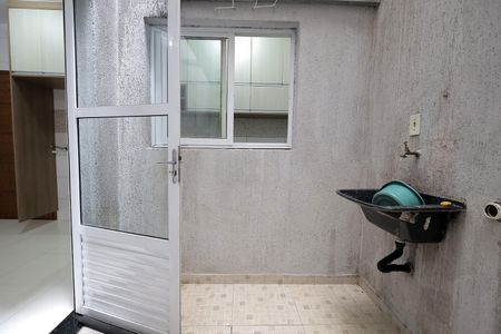 Apartamento para alugar com 42m², 2 quartos e 1 vagaÁrea de Serviço