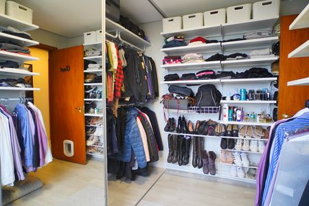 Apartamento à venda com 117m², 3 quartos e 2 vagasCloset 