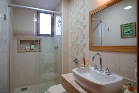 Apartamento à venda com 117m², 3 quartos e 2 vagasBanheiro 