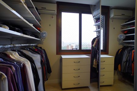 Closet  de apartamento à venda com 3 quartos, 117m² em Petrópolis, Porto Alegre