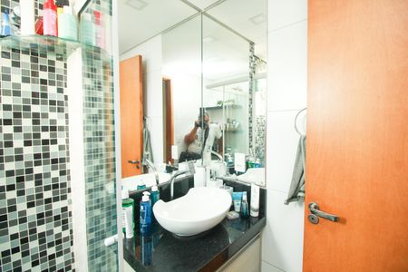 Apartamento para alugar com 60m², 3 quartos e 1 vagaBanheiro