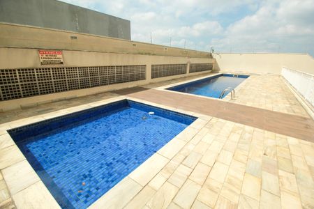 Apartamento para alugar com 60m², 3 quartos e 1 vagaPiscina