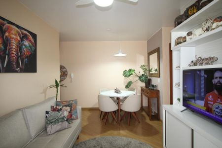 Apartamento à venda com 68m², 2 quartos e 1 vagaSala