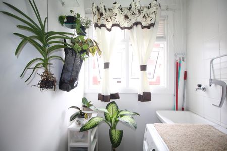 Apartamento à venda com 68m², 2 quartos e 1 vagaÁrea de Serviço