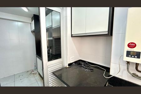 Apartamento para alugar com 77m², 3 quartos e 1 vagaÁrea de Serviço