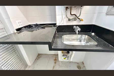 Apartamento para alugar com 77m², 3 quartos e 1 vagaÁrea de Serviço