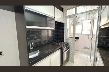Apartamento para alugar com 77m², 3 quartos e 1 vagaCozinha