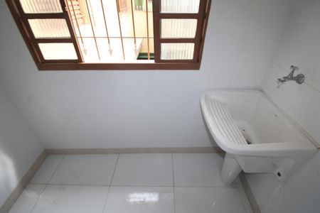 Casa para alugar com 90m², 2 quartos e 1 vagaÁrea de Serviço